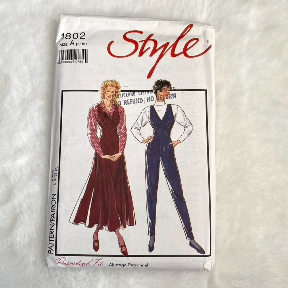 2 Style Sewing Patterns - Picture 2 of 5